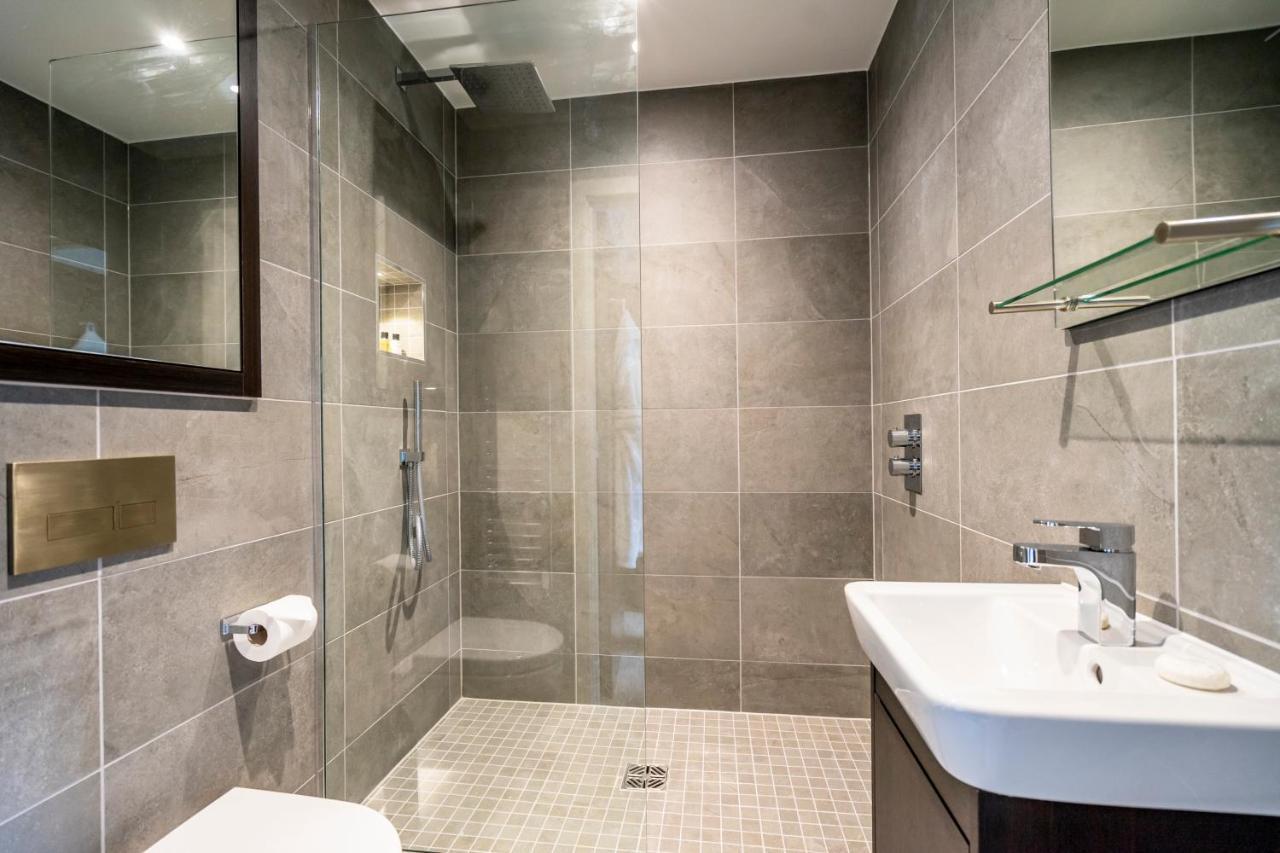 Appartamento Four Zero Six @ Ryedale House York Esterno foto